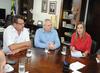 Vereador de Gurupi, Jonas Barros, convidou o presidente do Sindicarnes para participar de encontro de empresrios gurupienses com governadora em exerccio, Claudia Llis.