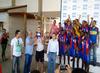 Diretores do SINPROCIM-BA realizam a entrega do trofu de Campe Geral da V Jornada de Esporte e Lazer  equipe da Desal.