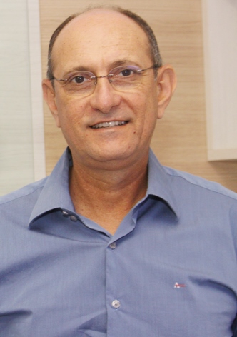 Roberto Serquiz